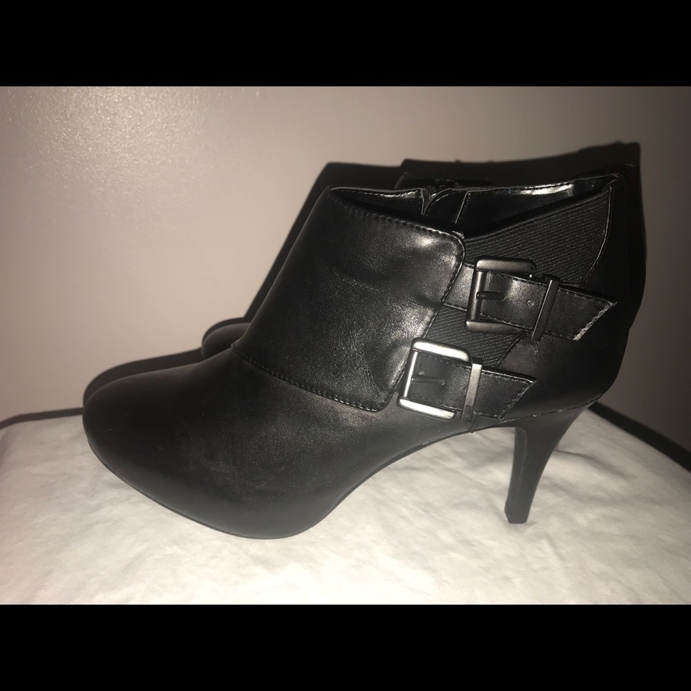 Black ‘Me Too’ Heeled Boots